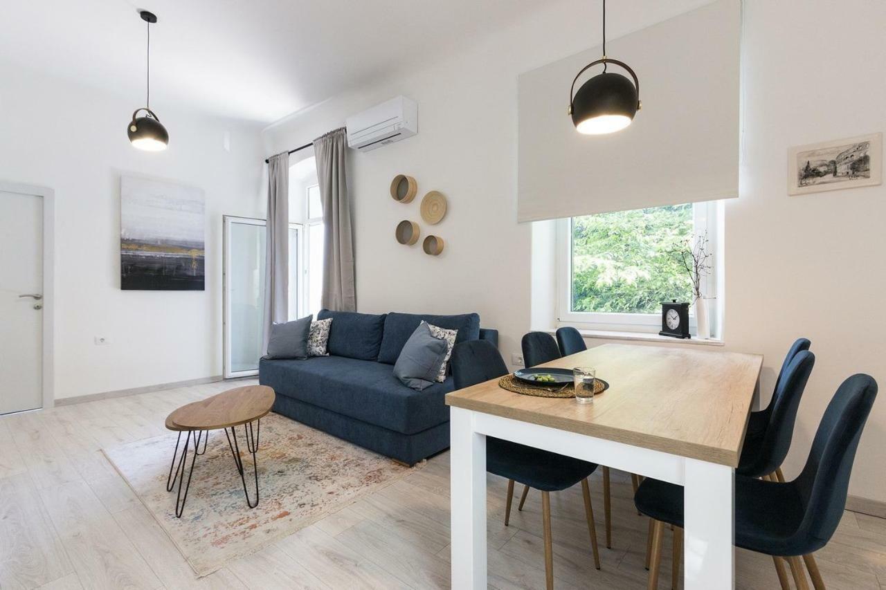 Apartmán *** Lounge Terrace With The Harbour View / Centre *** Pula