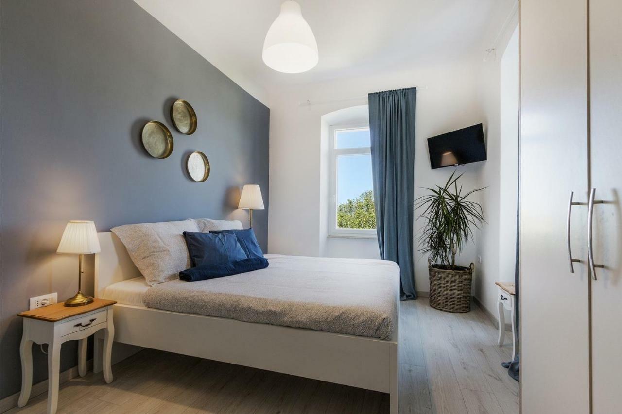*** Lounge Terrace With The Harbour View / Centre *** Pula